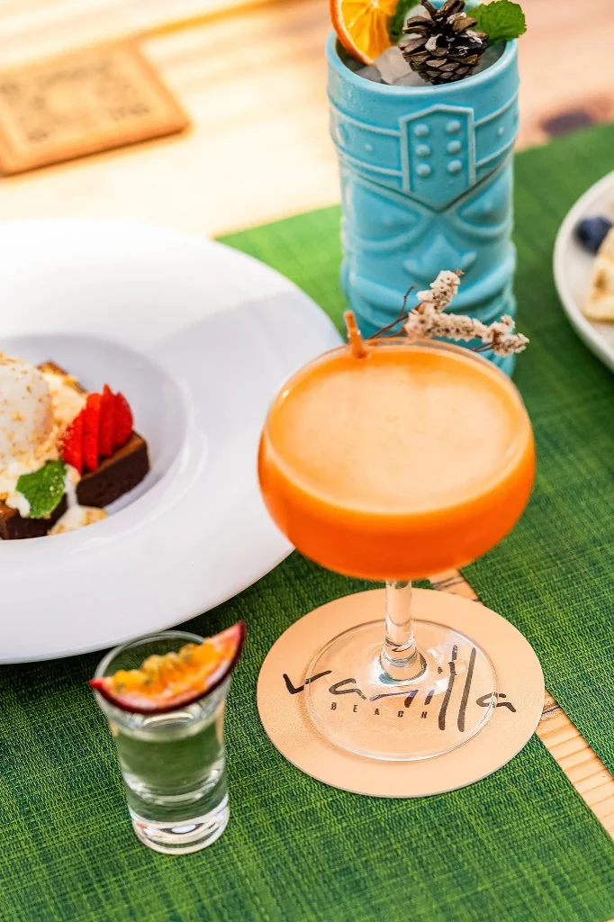 Cocktail Moments, photo 3 of 3